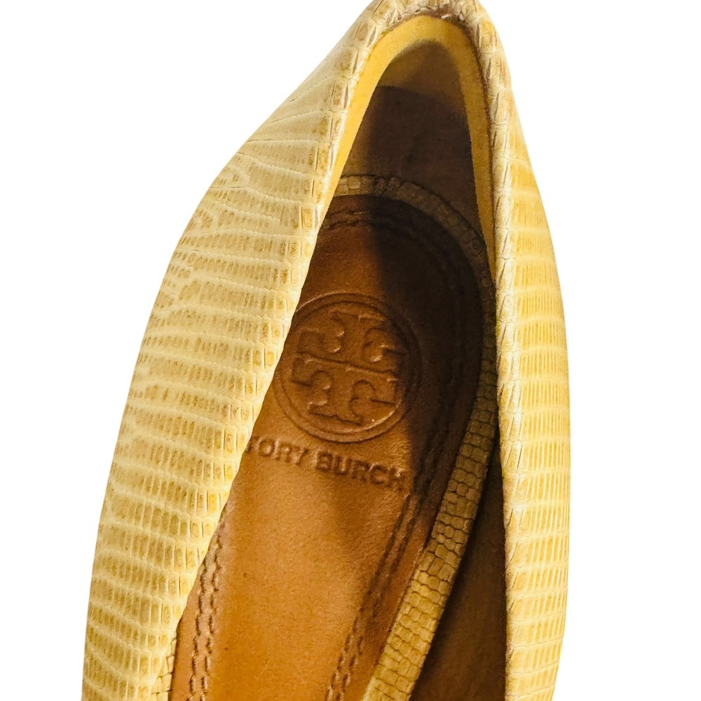 Tory Burch Beige Tan Lizard Embossed Leather Peep Toe Wedge Pumps Logo 8.5M - Picture 3 of 8